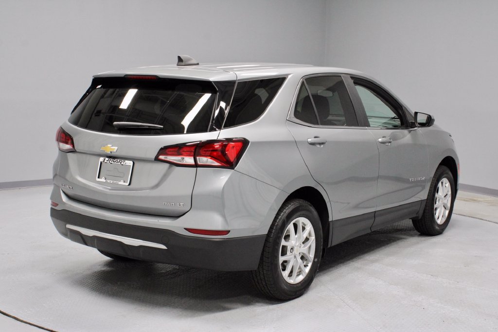 Used 2023 Chevrolet Equinox LT AWD/4WD image 10