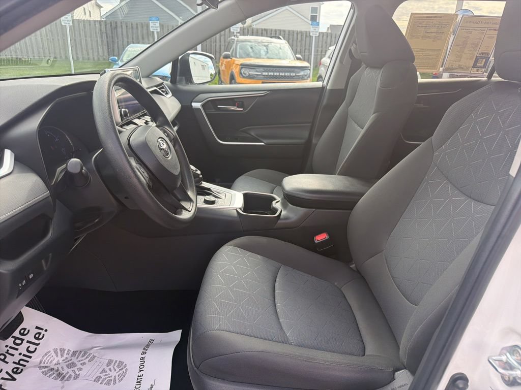 Used 2023 Toyota RAV4 XLE AWD/4WD image 24
