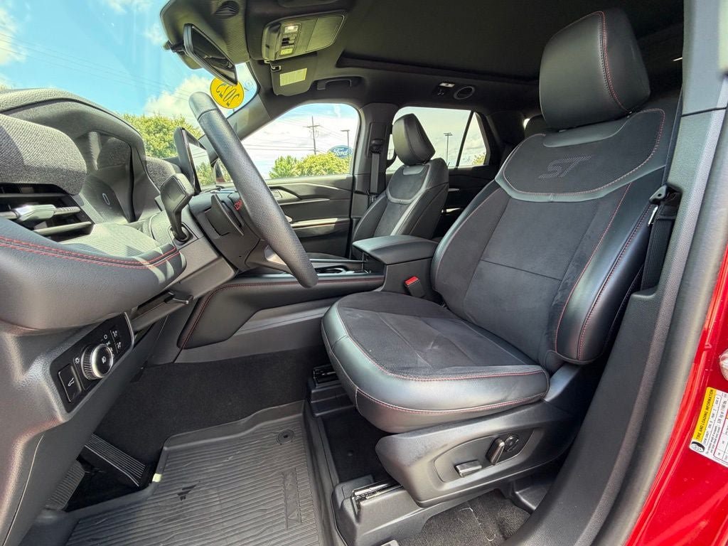 Certified 2025 Ford Explorer ST w/ Sun And Sound Package AWD/4WD image 24