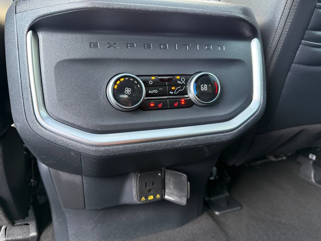 Certified 2025 Ford Expedition Tremor AWD/4WD image 12