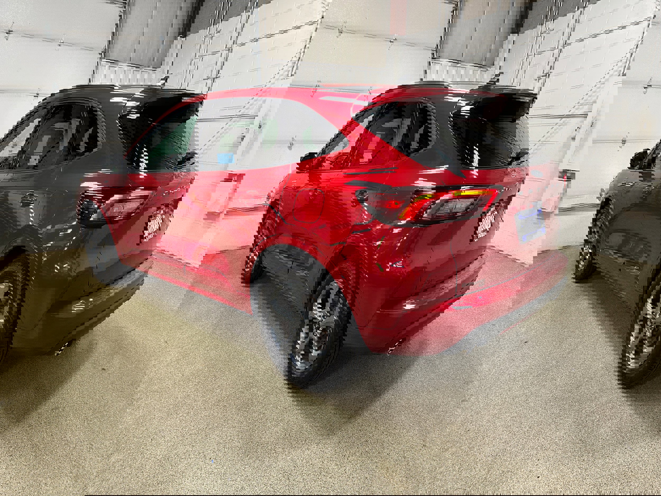 Certified 2024 Ford Escape ST-Line image 5