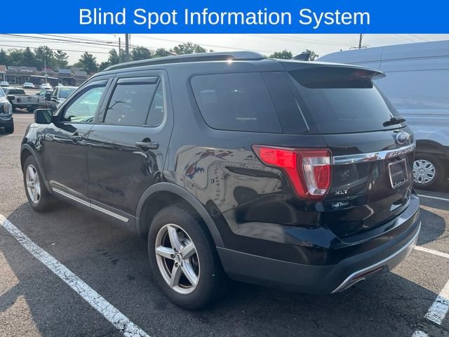 Certified 2017 Ford Explorer XLT w/ Equipment Group 202A AWD/4WD image 3