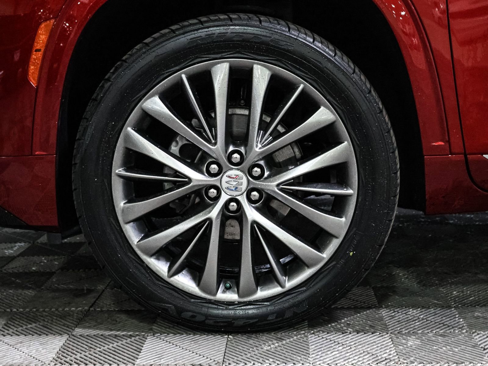 Used 2025 Buick Enclave Avenir w/ Trailering Package, 5000 lbs. AWD/4WD image 19