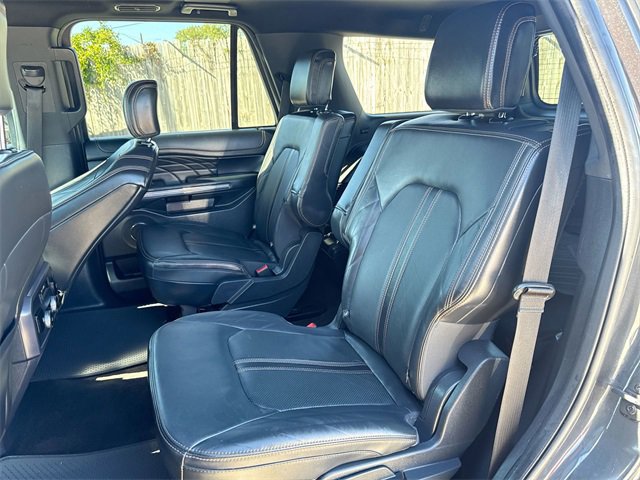Certified 2023 Ford Expedition Platinum image 30