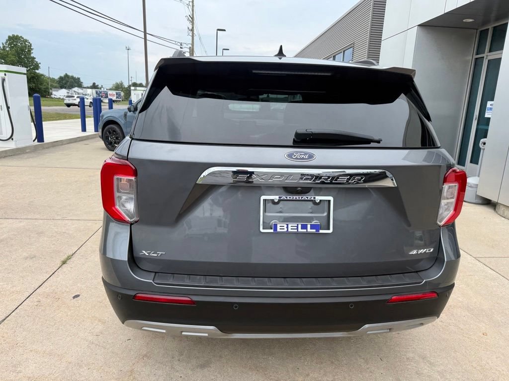 Certified 2024 Ford Explorer XLT w/ Equipment Group 202A AWD/4WD image 10