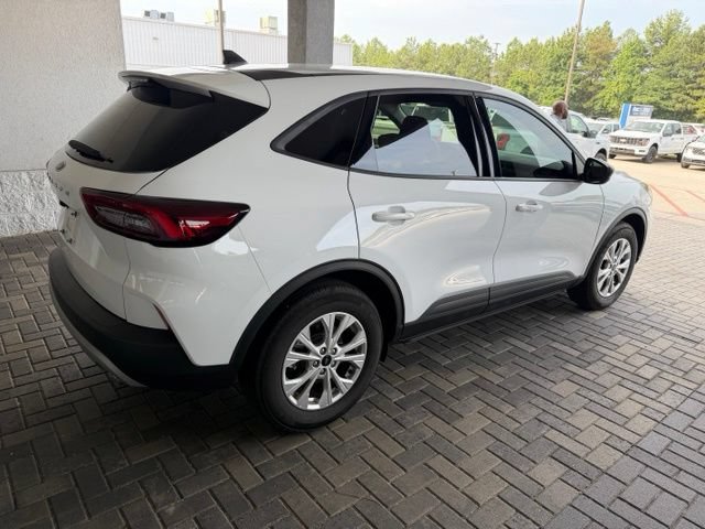 Certified 2025 Ford Escape Active FWD image 4