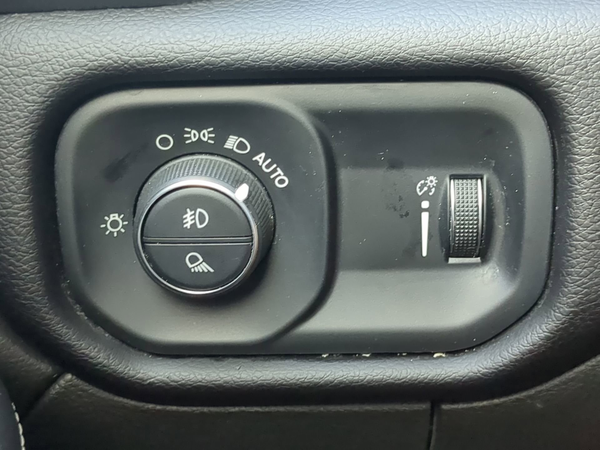 Used 2024 RAM 2500 Big Horn AWD/4WD image 63