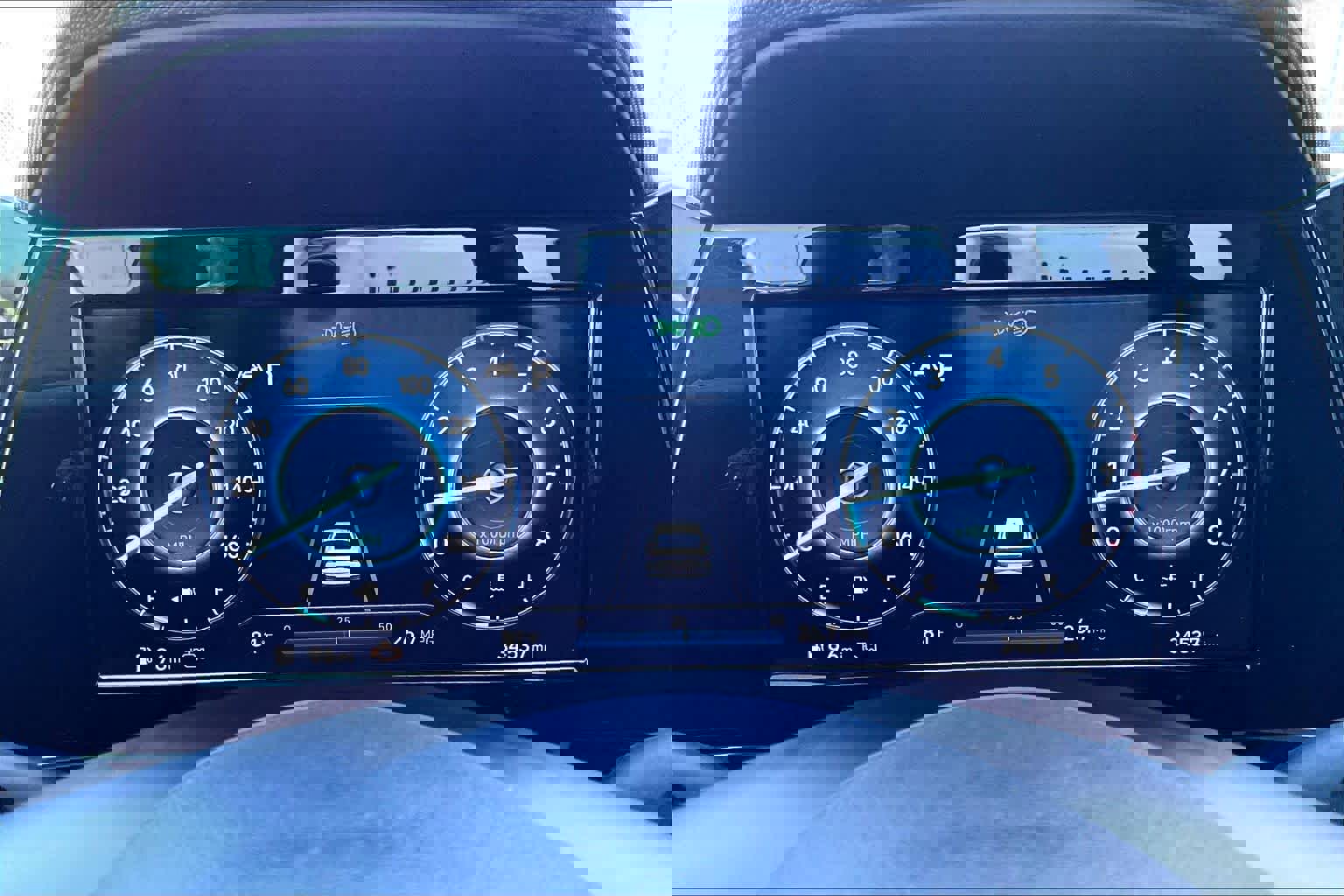 Used 2022 Hyundai Elantra SEL w/ Convenience + Premium Package image 26