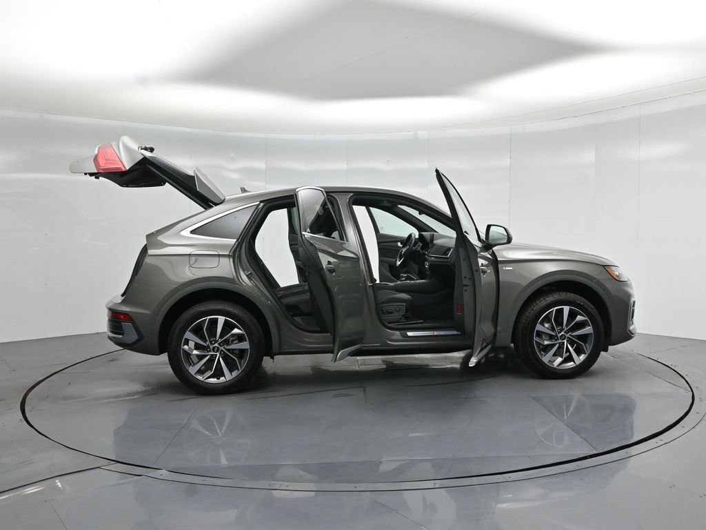 Used 2023 Audi Q5 2.0T Premium w/ Convenience Package image 35