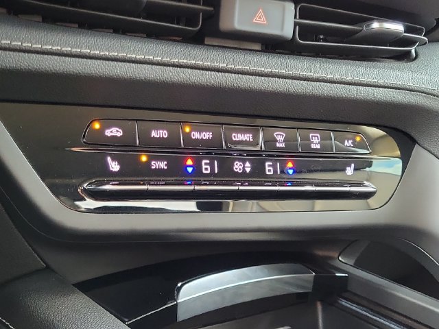 Used 2021 Buick Envision Essence AWD/4WD image 24