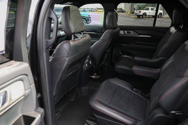 Certified 2025 Ford Explorer ST AWD/4WD image 32