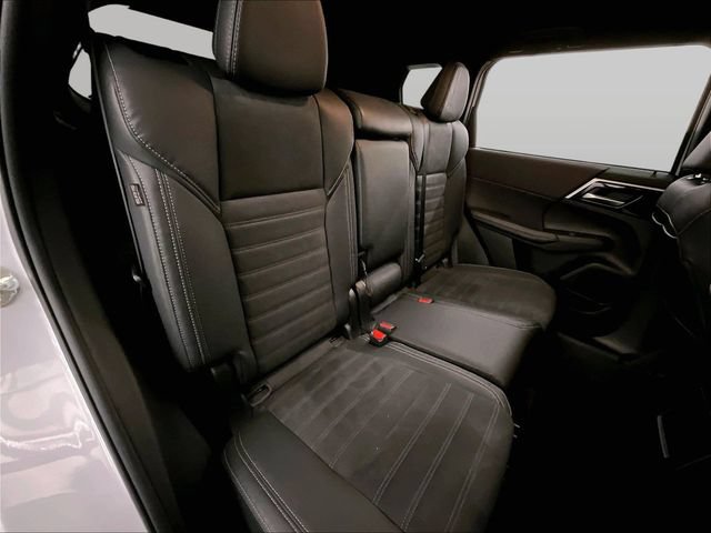 Used 2023 Mitsubishi Outlander SE Black Edition AWD/4WD image 26