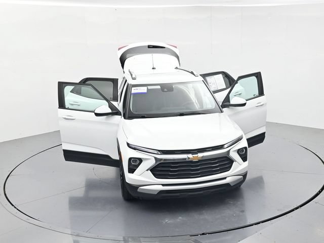 Used 2024 Chevrolet TrailBlazer LT FWD image 50