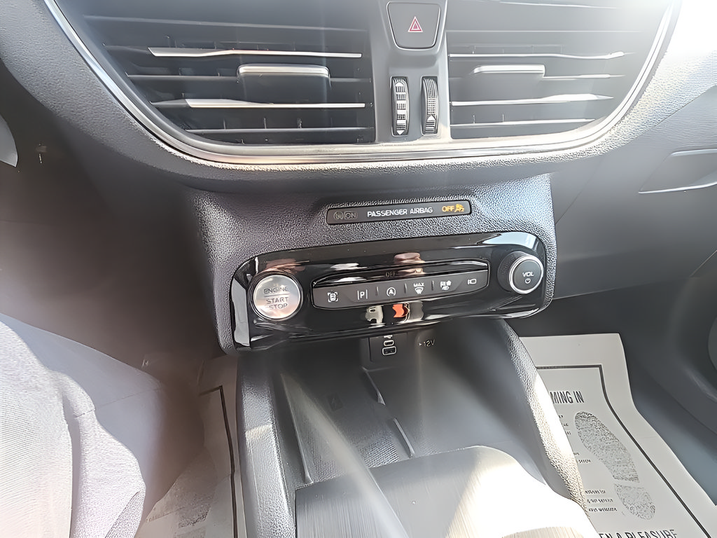 Certified 2024 Ford Escape Platinum AWD/4WD image 26
