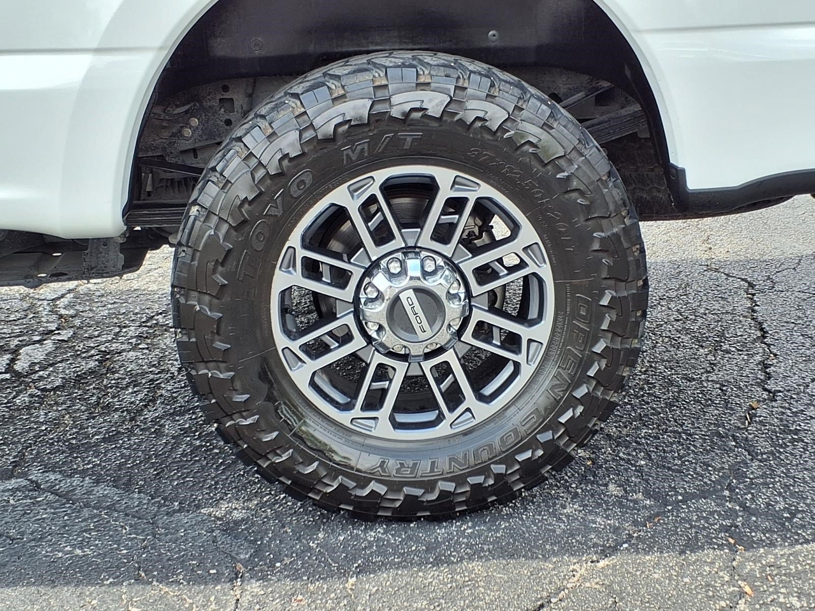 Certified 2024 Ford F350 Limited w/ FX4 Off-Road Package AWD/4WD image 10