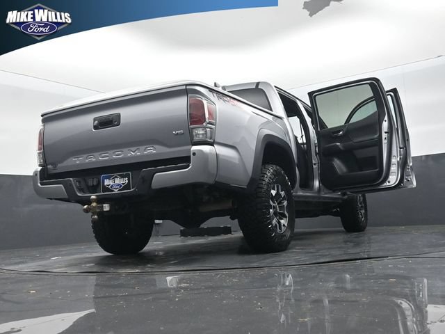 Used 2020 Toyota Tacoma TRD Off-Road w/ Technology Package AWD/4WD image 29