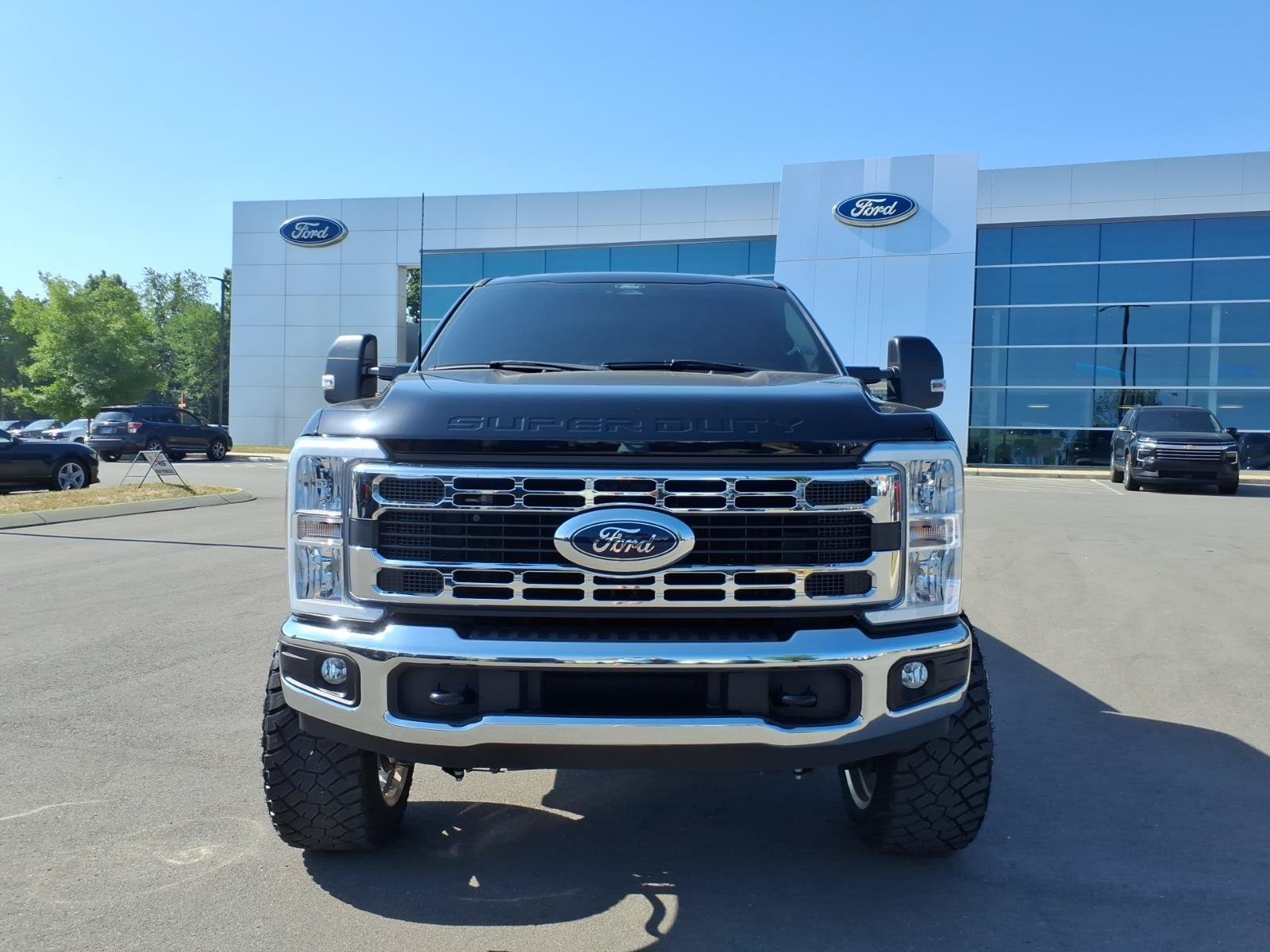 Certified 2024 Ford F250 XLT w/ Snow Plow Prep Package AWD/4WD image 8
