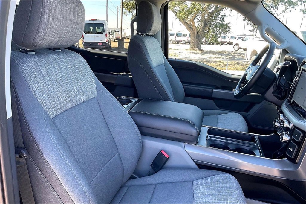 Certified 2021 Ford F150 XLT w/ Equipment Group 302A High image 30