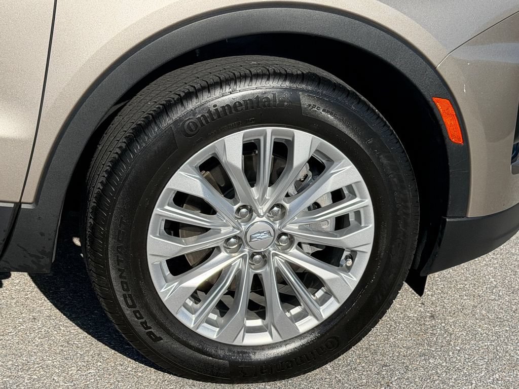 Used 2024 Cadillac XT4 Luxury FWD image 9
