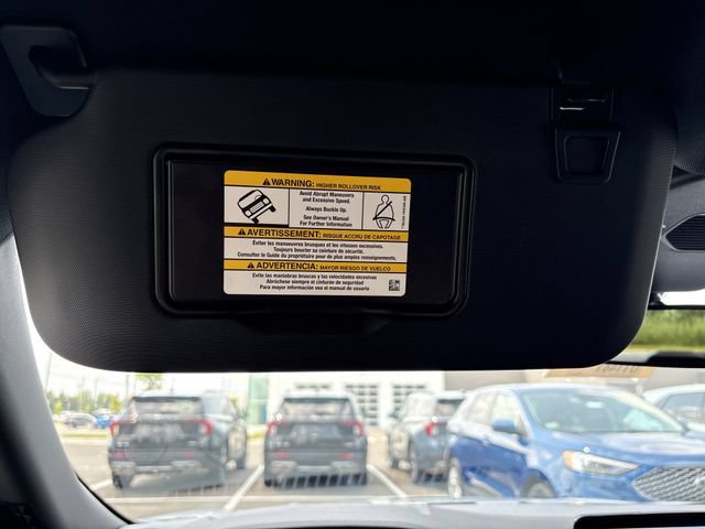 Certified 2025 Ford Escape ST-Line Select AWD/4WD image 35