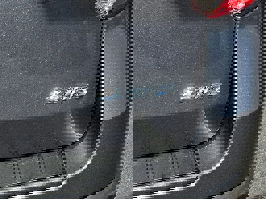 Certified 2023 Ford Explorer XLT w/ Equipment Group 202A AWD/4WD image 32