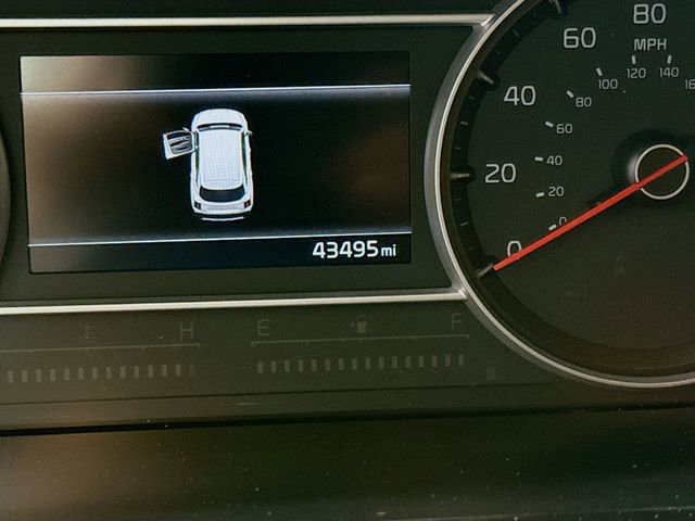 Used 2023 Kia Sorento LX image 12