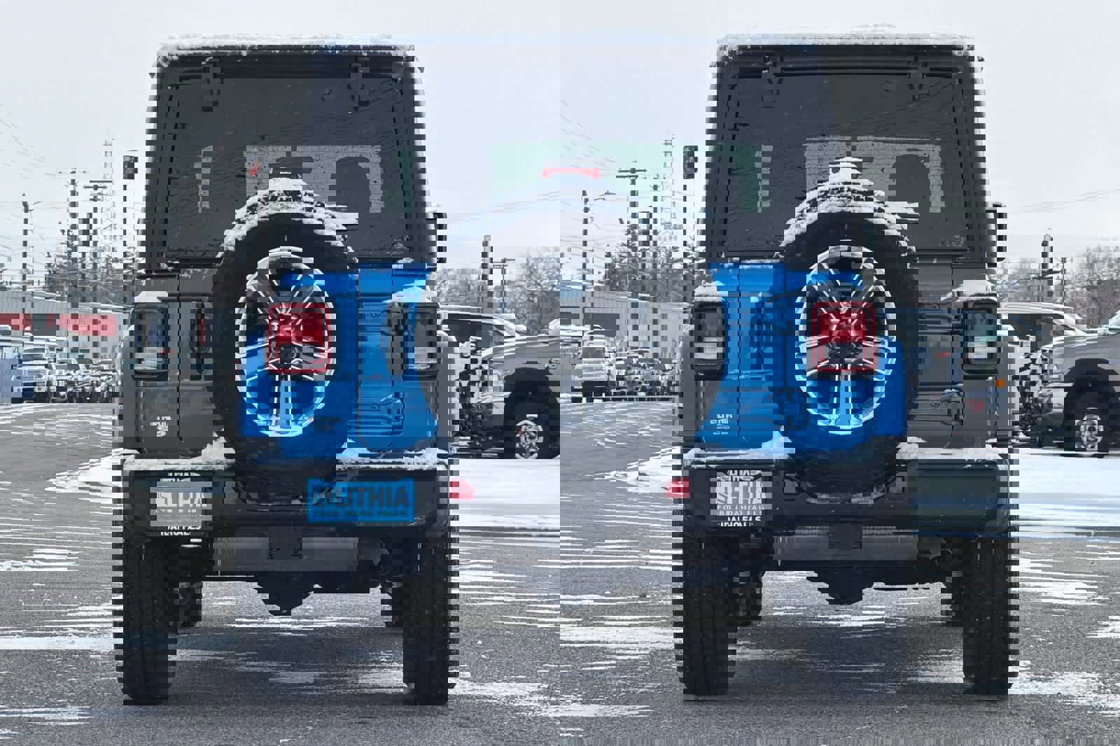 Used 2022 Jeep Wrangler Unlimited Sahara w/ Cold Weather Group image 4