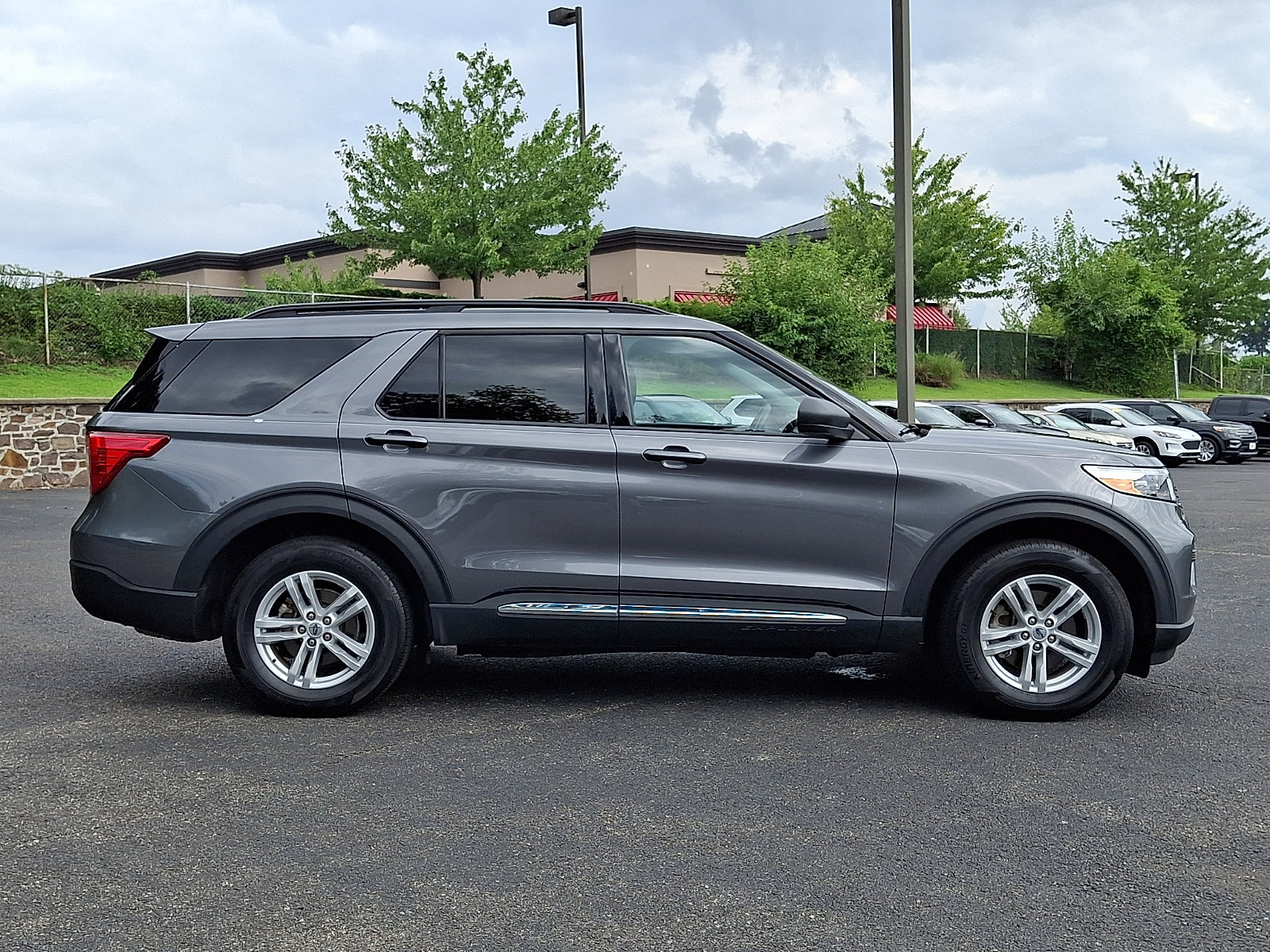 Certified 2023 Ford Explorer XLT AWD/4WD image 7