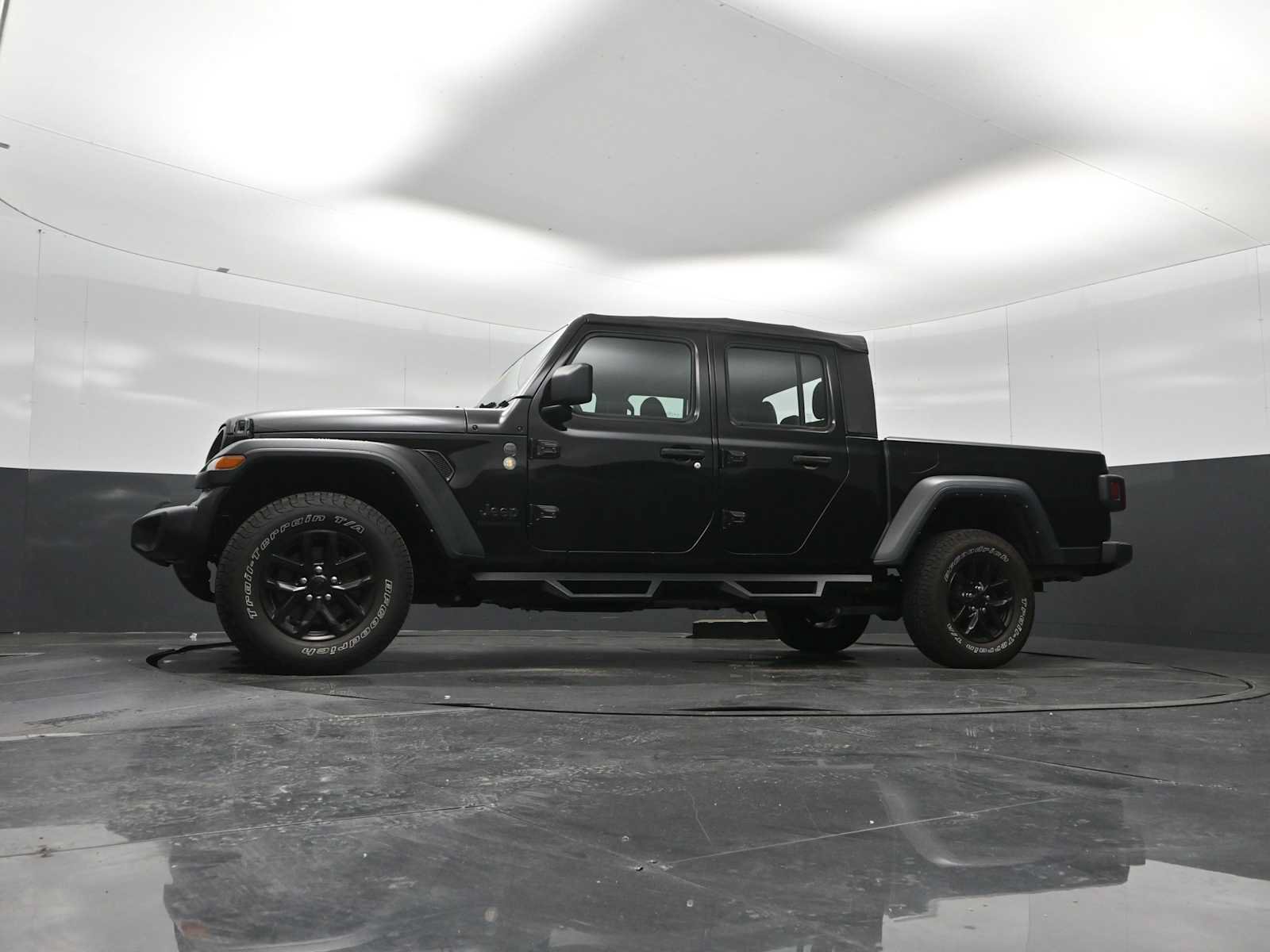 Used 2022 Jeep Gladiator Sport w/ Trailer Tow Package AWD/4WD image 50