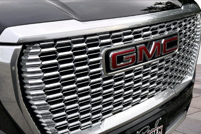 Used 2021 GMC Yukon Denali w/ Denali Premium Package RWD image 31