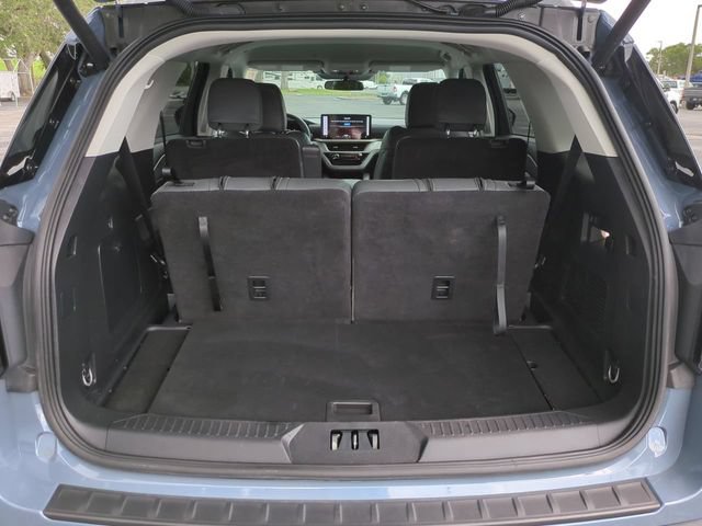 Certified 2025 Ford Explorer Active w/ Active Comfort Package RWD image 14