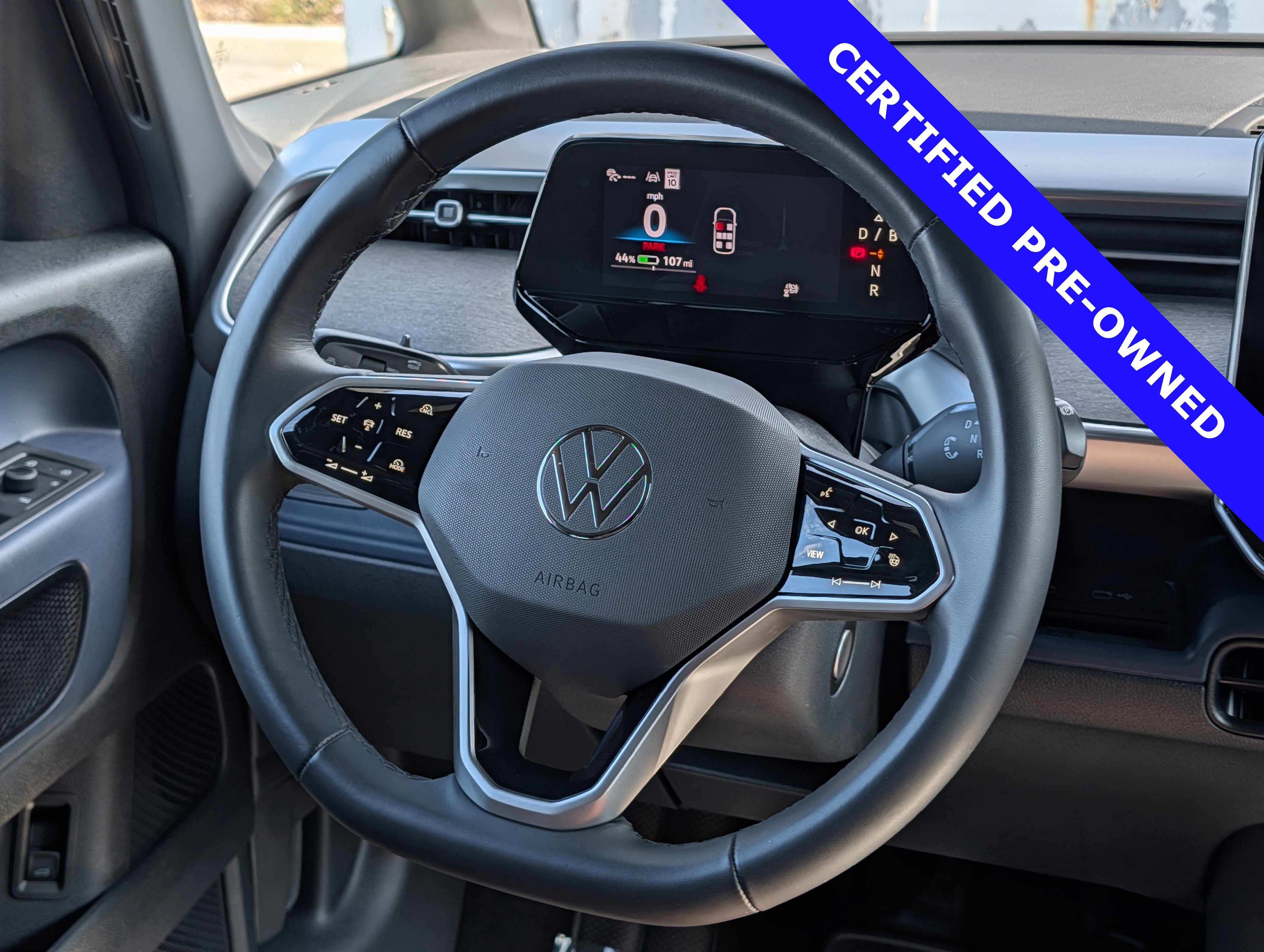 Used 2025 Volkswagen ID. Buzz Pro S RWD image 18