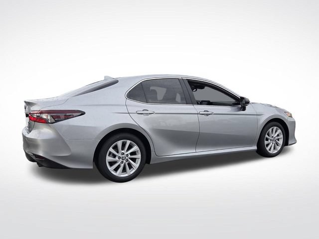 Used 2024 Toyota Camry LE w/ Convenience Package FWD image 9