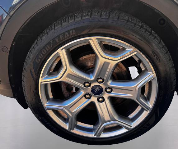 Certified 2019 Ford Escape Titanium AWD/4WD image 35