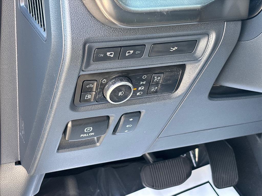 Certified 2024 Ford F150 Lariat AWD/4WD image 28