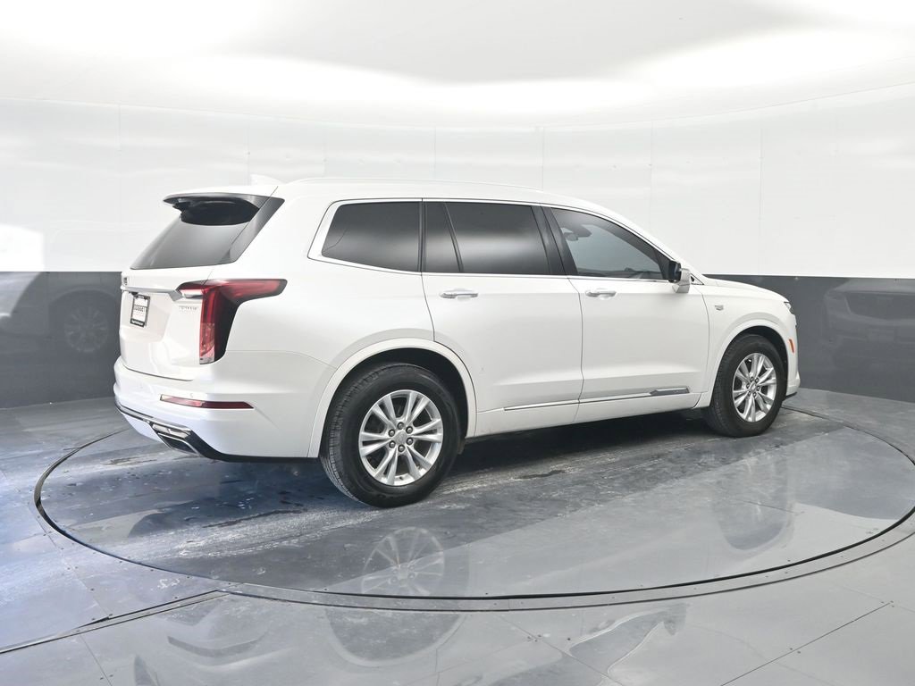 Used 2021 Cadillac XT6 Luxury image 15