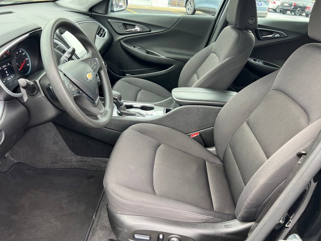 Used 2023 Chevrolet Malibu LT image 11