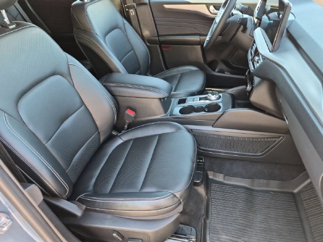 Certified 2023 Ford Escape Platinum AWD/4WD image 20