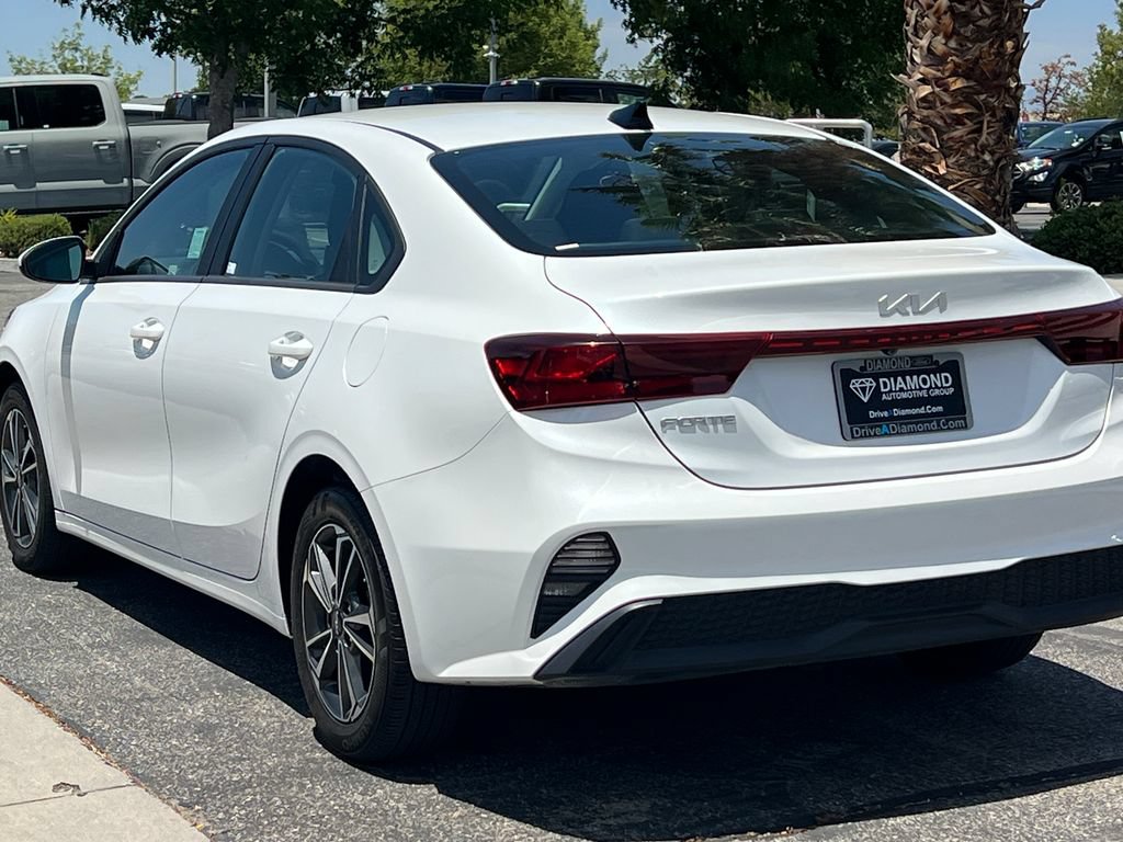 Used 2024 Kia Forte LXS FWD image 5