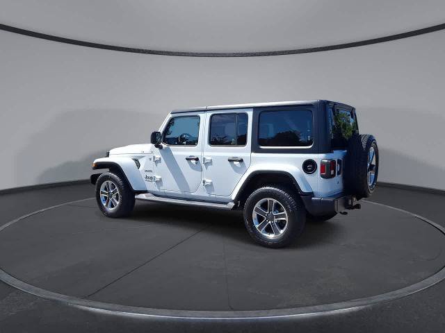 Used 2018 Jeep Wrangler Unlimited Sahara w/ Cold Weather Group AWD/4WD image 6