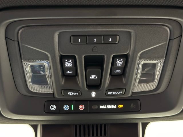 Used 2025 Chevrolet Silverado 2500 High Country w/ High Country Premium Package AWD/4WD image 34