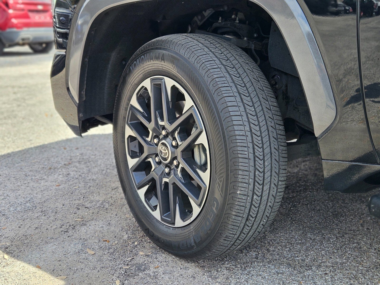 Used 2024 Toyota Tundra Limited image 33