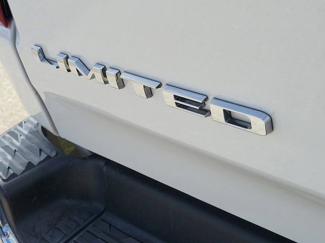 Used 2019 RAM 1500 Limited RWD image 12