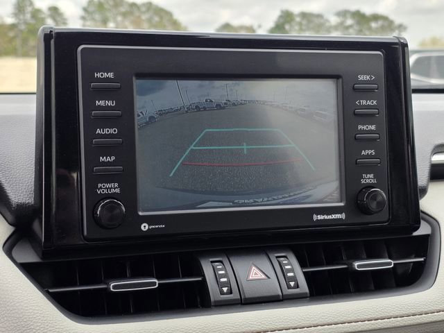 Used 2020 Toyota RAV4 XLE Premium image 10