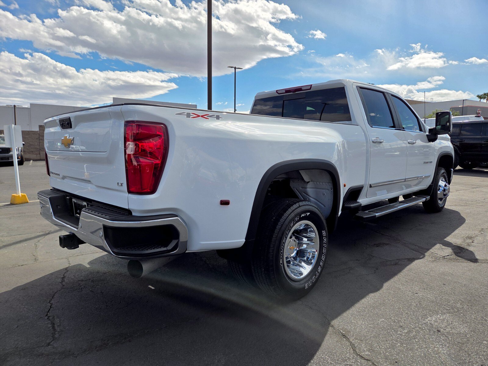 Used 2025 Chevrolet Silverado 3500 LT w/ Safety Package AWD/4WD image 6