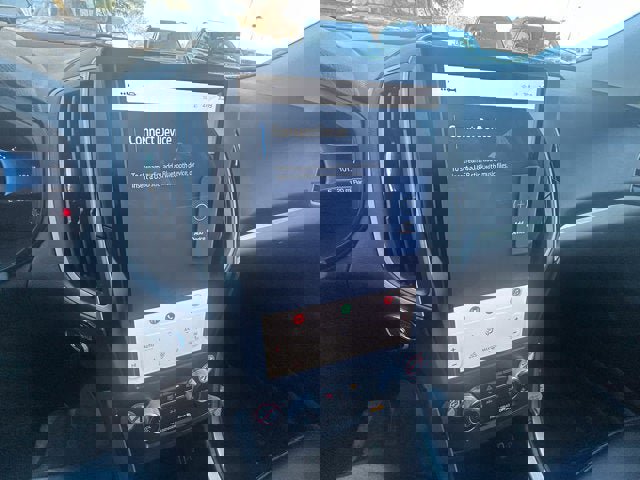 Certified 2023 Ford Edge SEL image 16