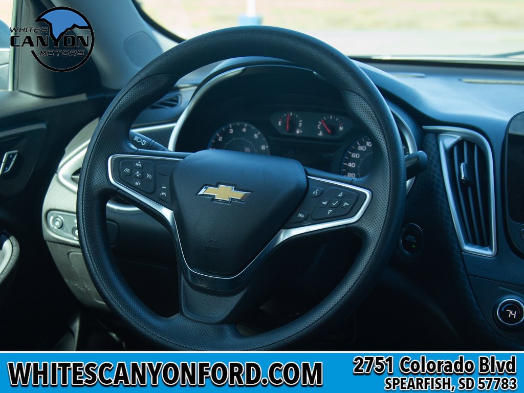 Used 2025 Chevrolet Malibu LT FWD image 5