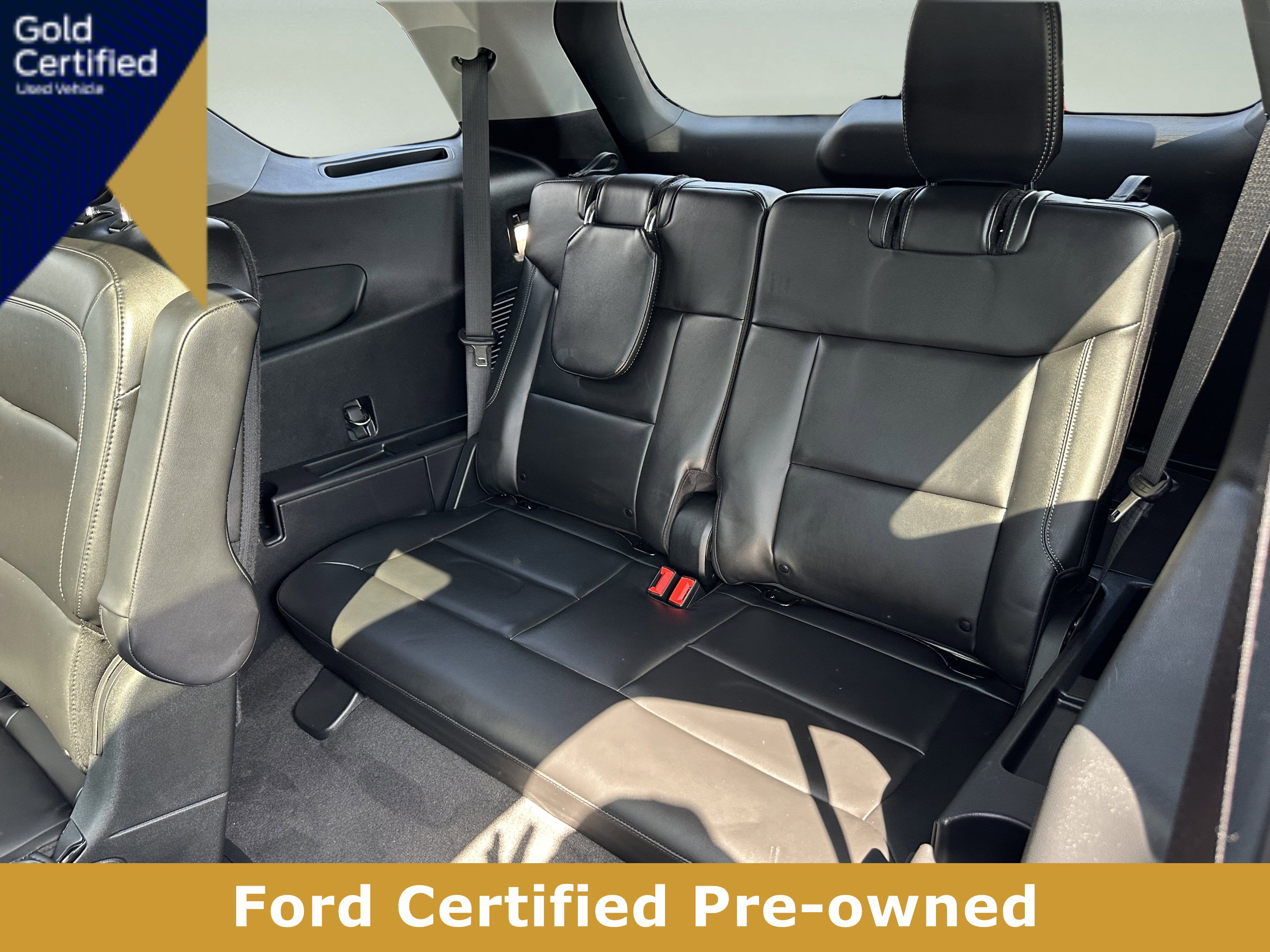 Certified 2022 Ford Explorer XLT w/ Equipment Group 202A AWD/4WD image 10