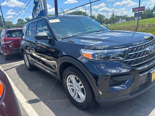 Certified 2024 Ford Explorer XLT w/ Class IV Trailer Tow Package AWD/4WD image 3