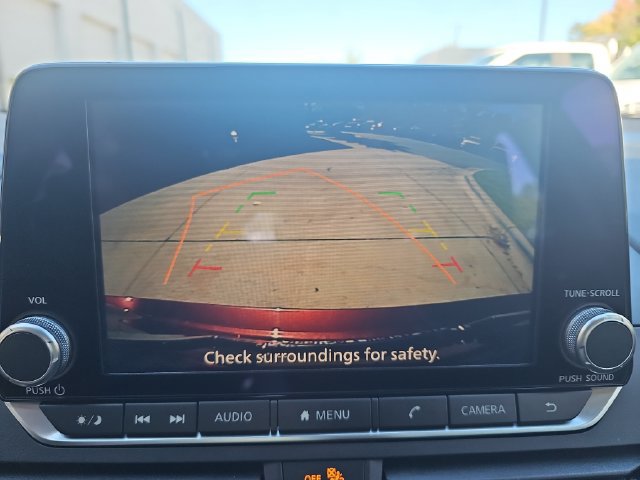 Used 2025 Nissan Altima 2.5 SV FWD image 22